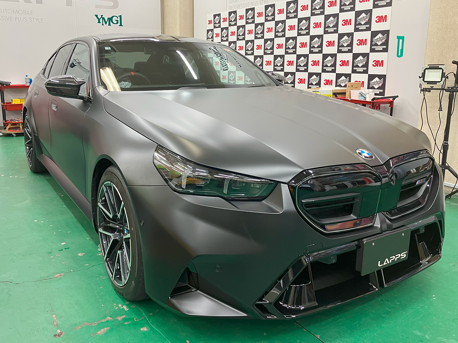 BMW M5(G90)マットプロテクションフィルム施工画像